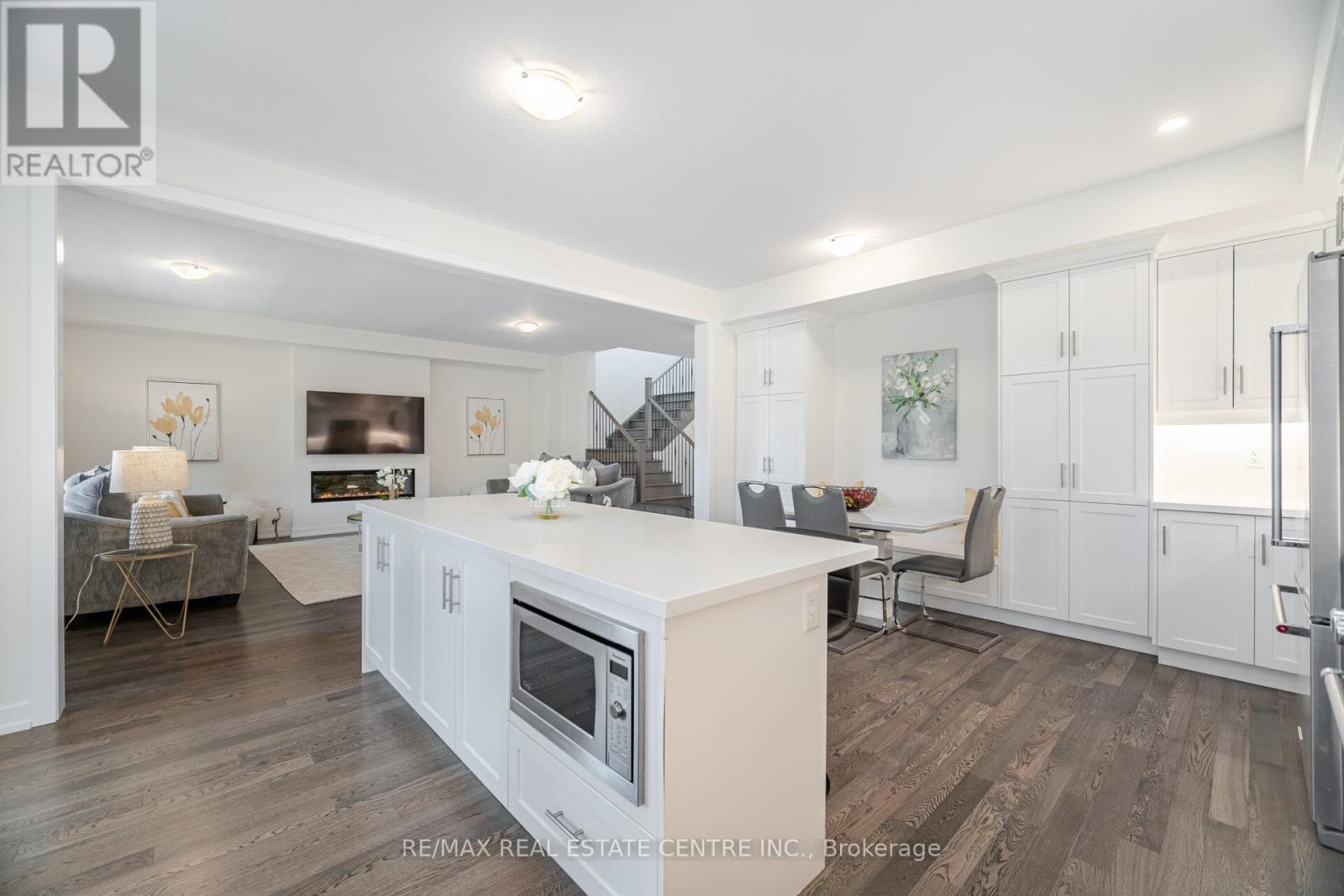 141 Terrace Drive, Grimsby, Ontario  L3M 0L2 - Photo 8 - X12161165