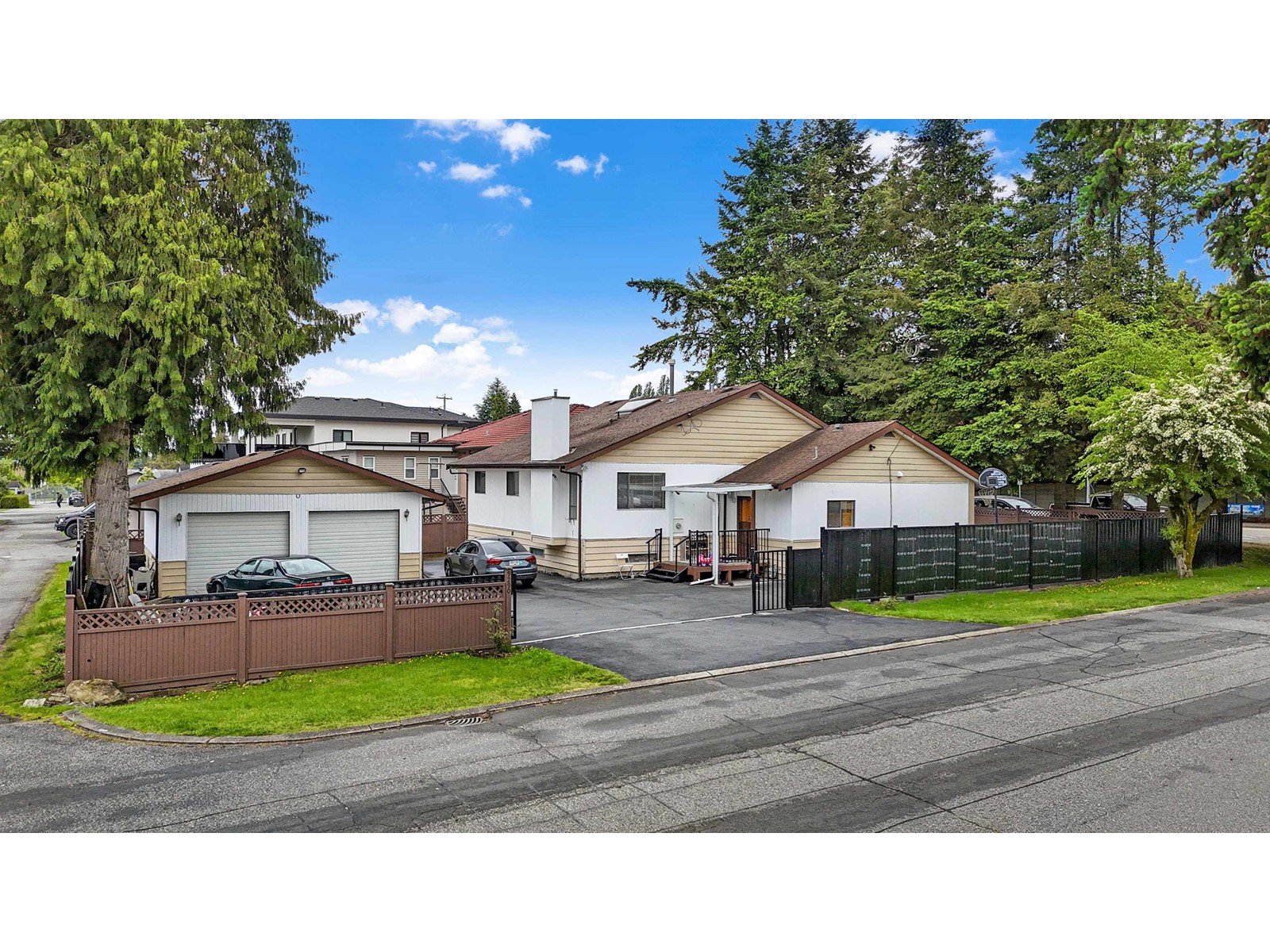 9290 128 STREET, surrey, British Columbia