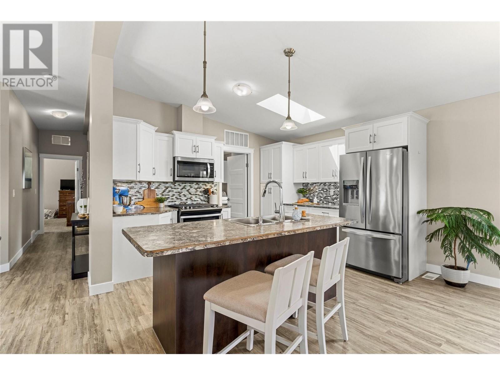 1706 Taylor Road, Sorrento, BC V0E2W1
