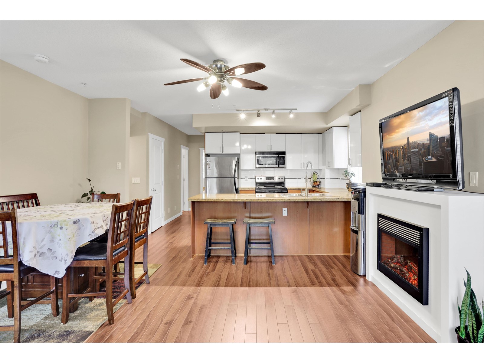40 13239 Old Yale Road, Surrey, British Columbia  V3T 3C5 - Photo 9 - R3005090