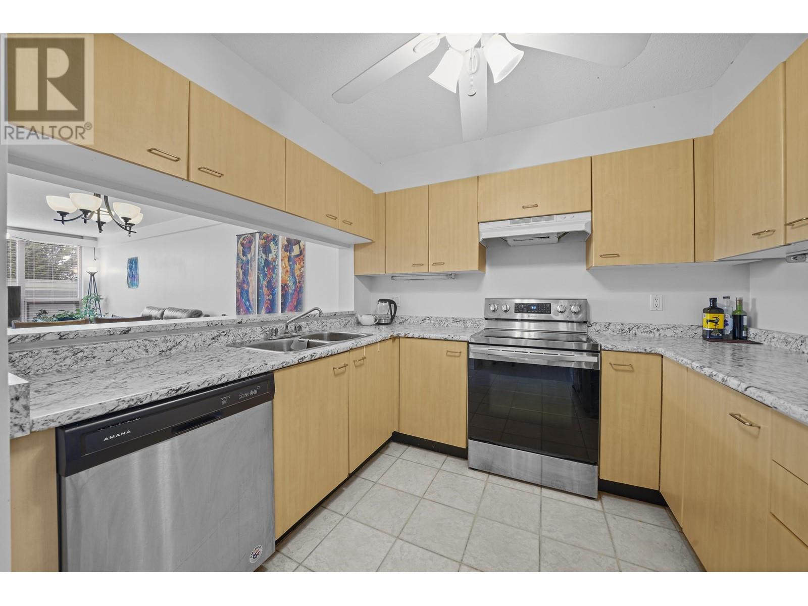 407 1148 Heffley Crescent, Coquitlam, British Columbia  V3B 8A6 - Photo 4 - R3004330