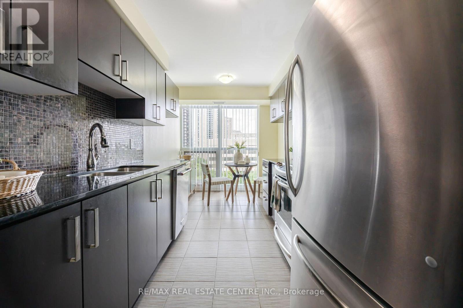 906 - 17 Anndale Drive, Toronto, Ontario  M2N 2W7 - Photo 15 - C12161168
