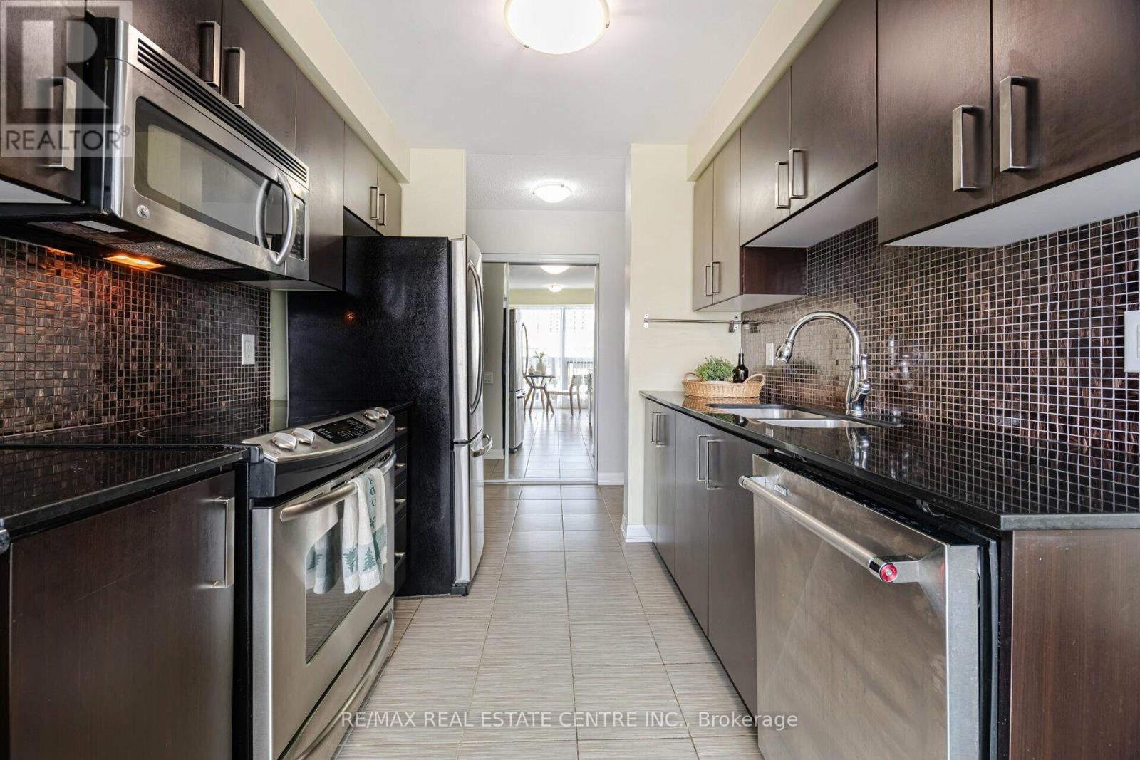 906 - 17 Anndale Drive, Toronto, Ontario  M2N 2W7 - Photo 17 - C12161168