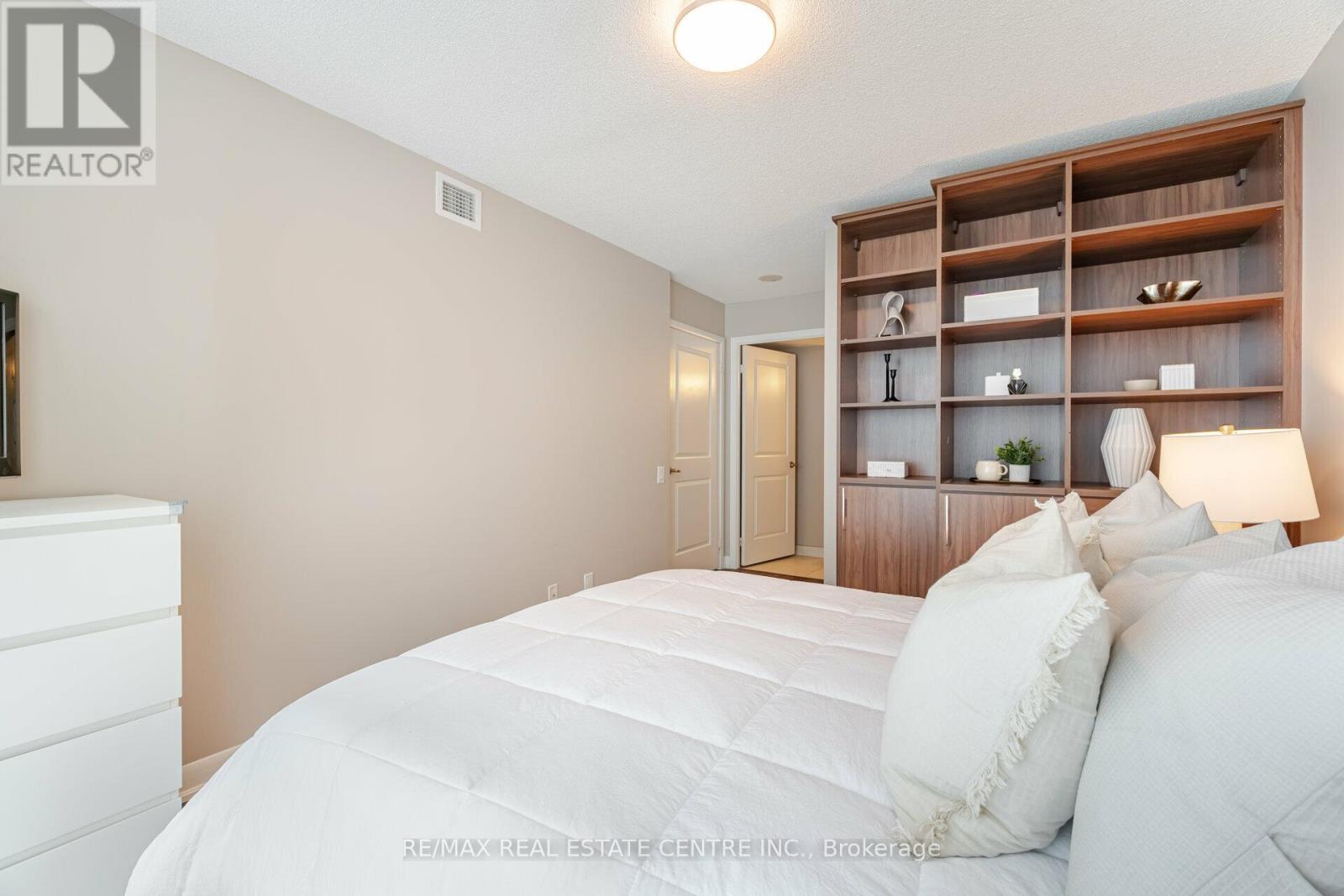 906 - 17 Anndale Drive, Toronto, Ontario  M2N 2W7 - Photo 19 - C12161168
