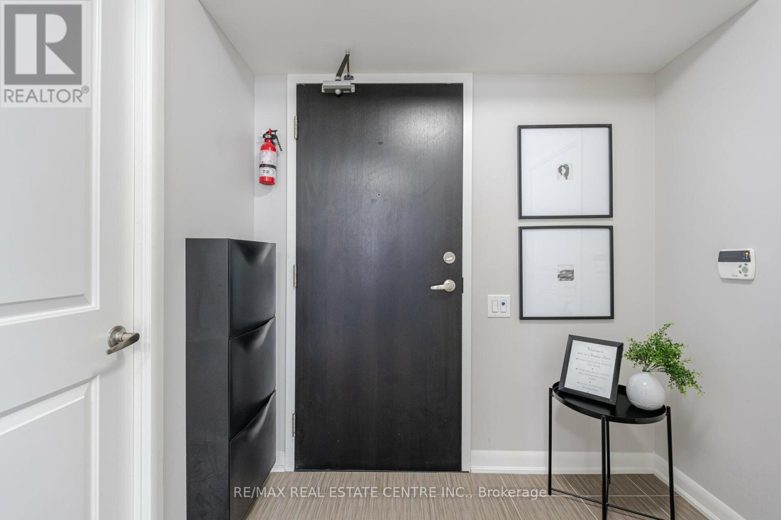 906 - 17 Anndale Drive, Toronto, Ontario  M2N 2W7 - Photo 5 - C12161168