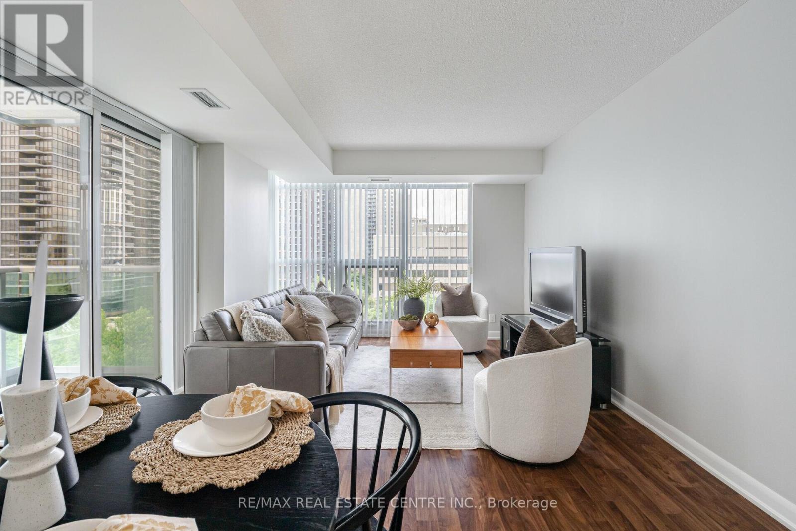 906 - 17 Anndale Drive, Toronto, Ontario  M2N 2W7 - Photo 8 - C12161168