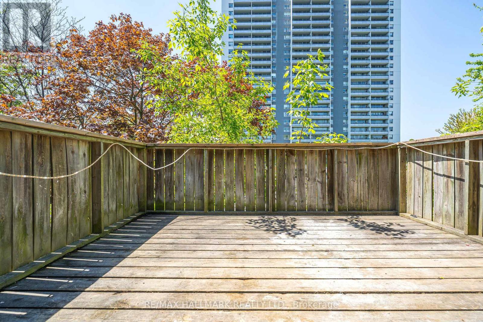 2 - 32 Hogarth Avenue, Toronto (North Riverdale), Ontario  M4K 1K1 - Photo 12 - E12161175