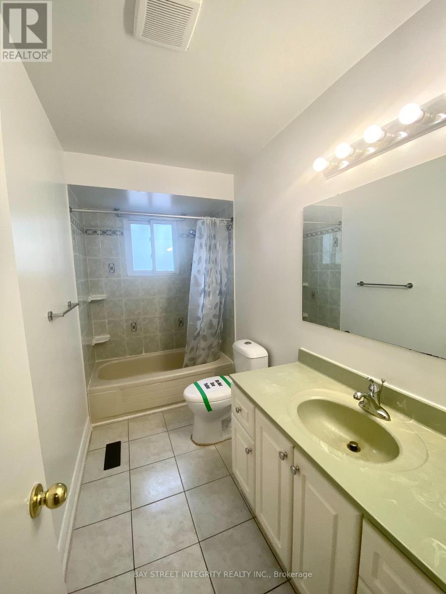 200 Placentia Boulevard, Toronto (Agincourt North), Ontario  M1S 4H4 - Photo 10 - E12161177