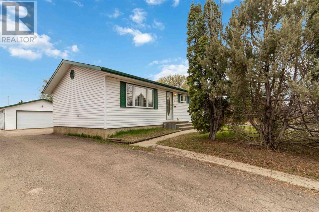 Property at 15 Centennial Drive image 3