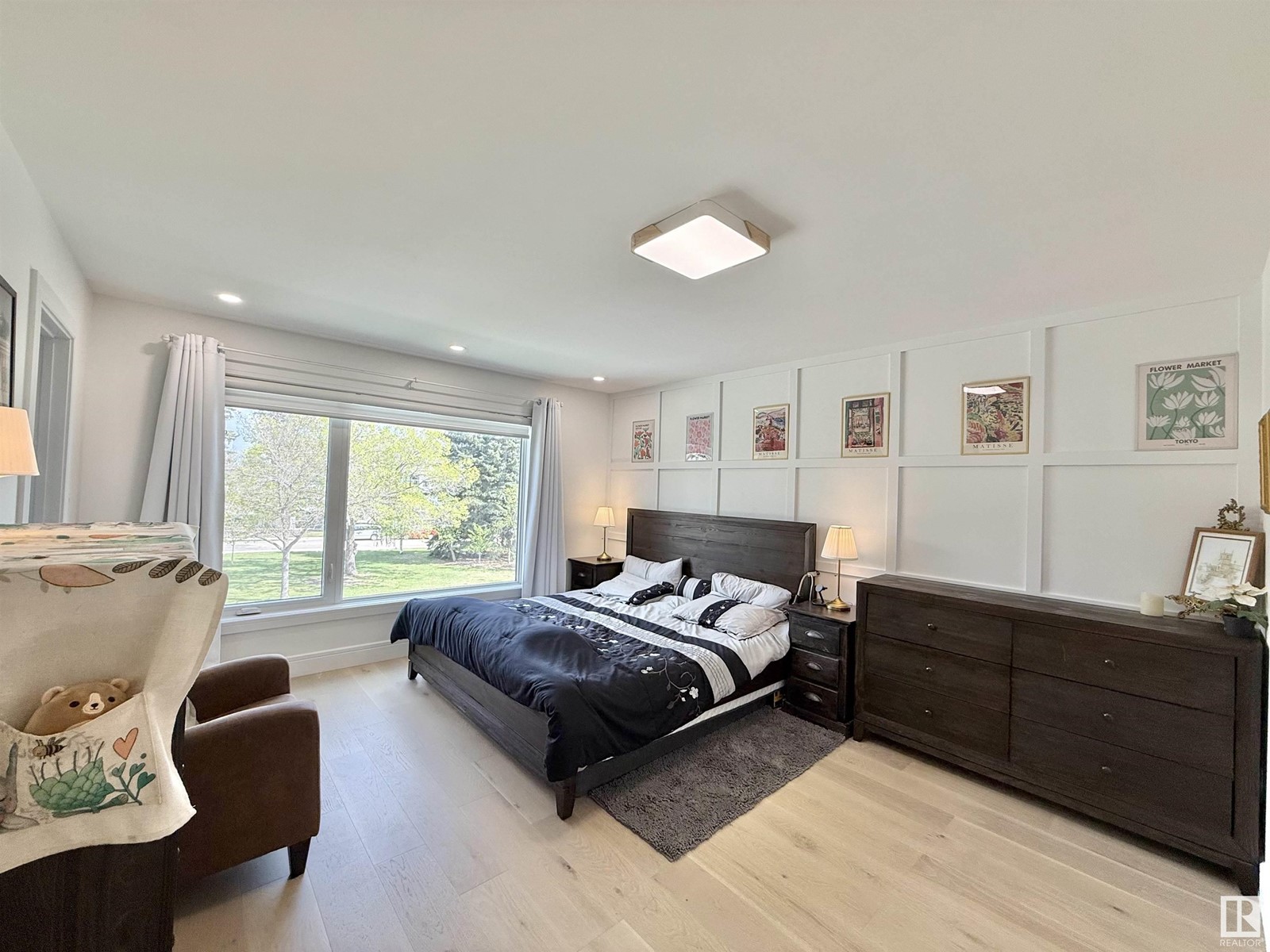 Property at 7332 118 ST NW image 3