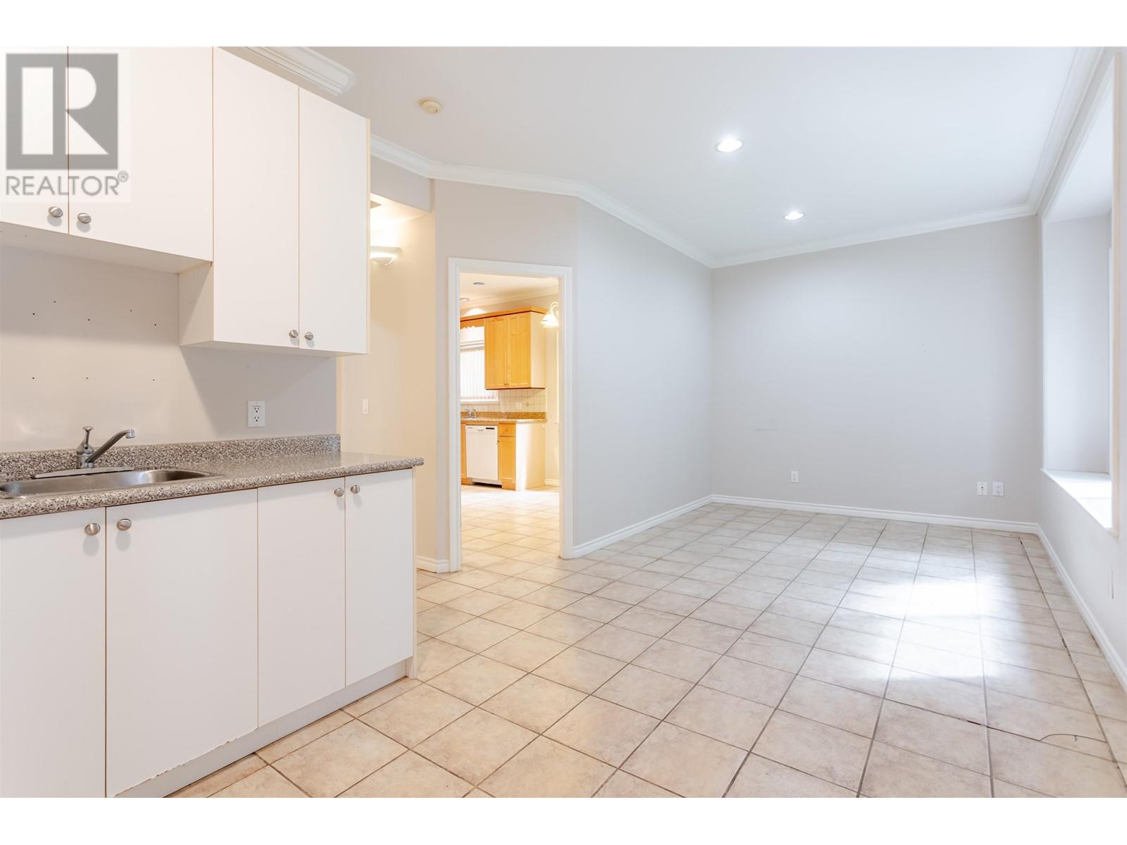 4989 Smith Avenue, Burnaby, British Columbia  V5G 2W6 - Photo 10 - R3005042