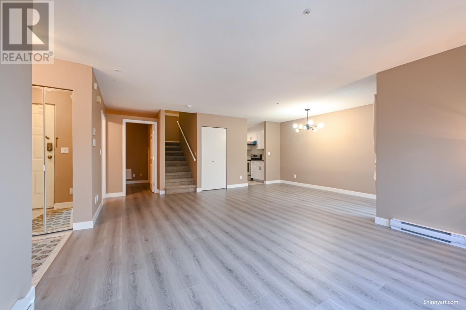 Listing Picture 21 of 26 : 119 8300 GENERAL CURRIE ROAD, Richmond / 烈治文 - 魯藝地產 Yvonne Lu Group - MLS Medallion Club Member