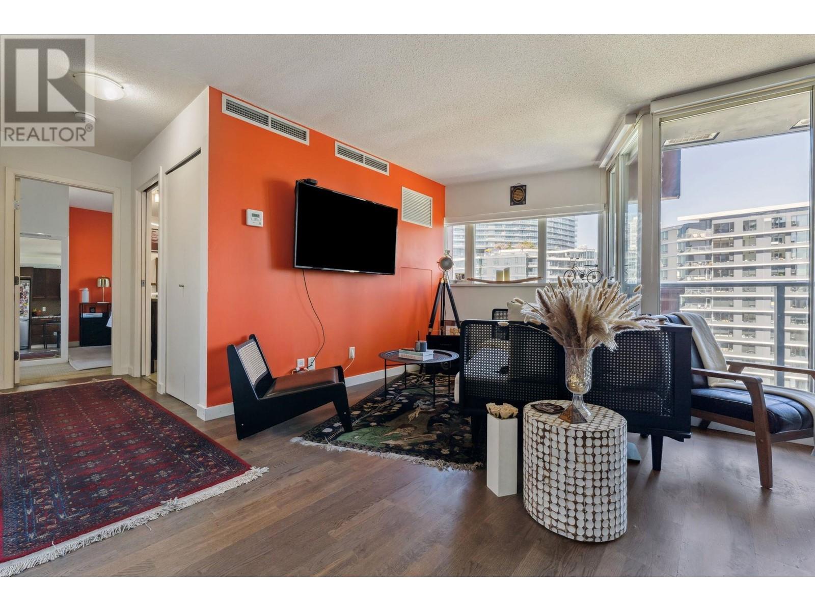 1701 918 Cooperage Way, Vancouver, British Columbia  V6B 0A7 - Photo 2 - R3004878