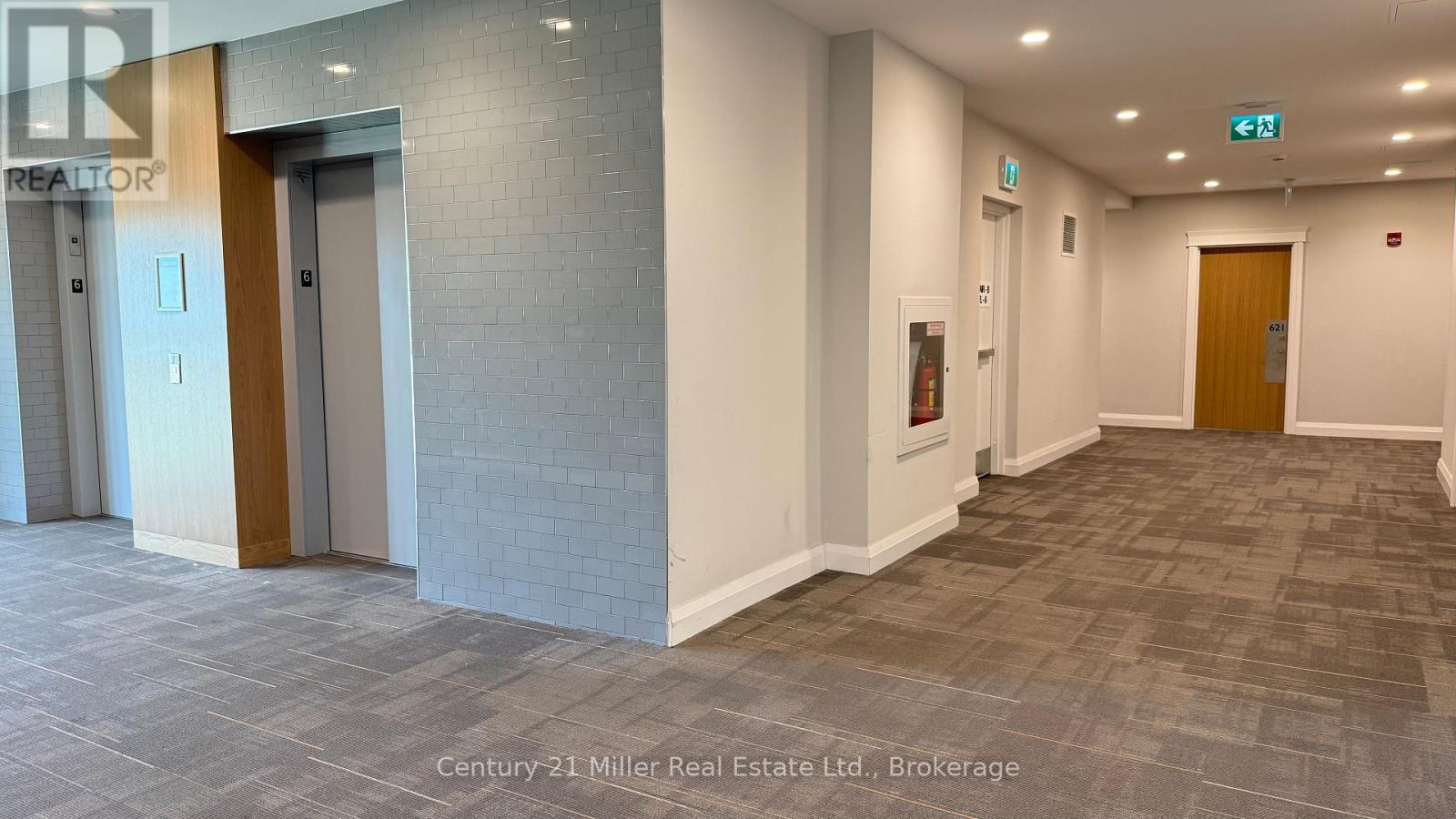 621 - 128 Grovewood Common, Oakville, Ontario  L6H 0X3 - Photo 4 - W12161207
