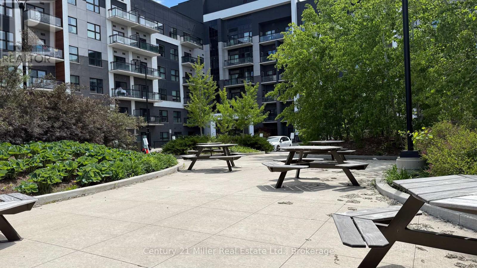 621 - 128 Grovewood Common, Oakville, Ontario  L6H 0X3 - Photo 9 - W12161207