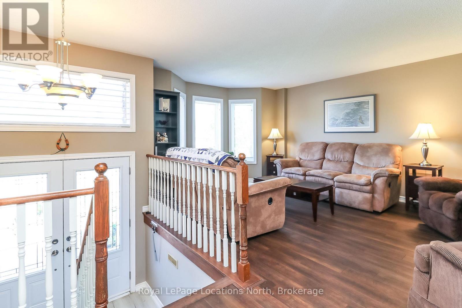 60 Leo Boulevard, Wasaga Beach, Ontario  L9Z 1C6 - Photo 11 - S12161262