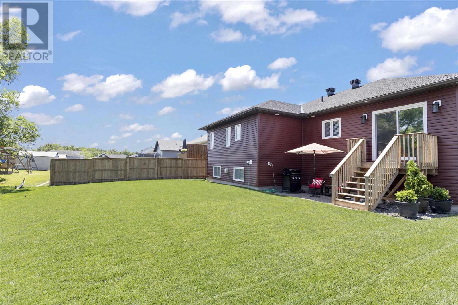107 Chatfield Dr, Sault Ste. Marie, Ontario  P6C 0B1 - Photo 4 - SM250922