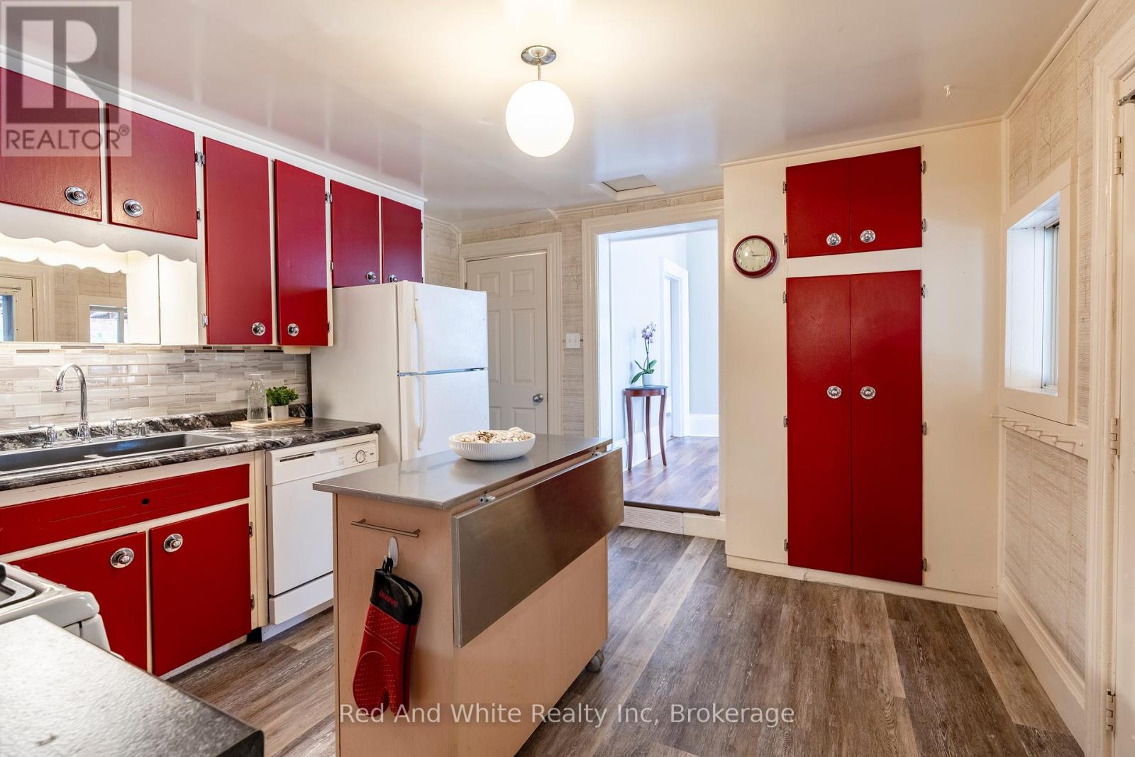 28 Hopeton Street, Cambridge, Ontario  N1R 3T3 - Photo 14 - X12161251