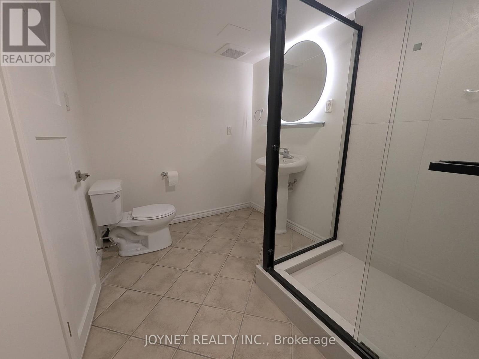 Shared  Bsmt L2 (2nd Bdrm - 47 Caracas Road, Toronto, Ontario  M2K 1A8 - Photo 12 - C12155906