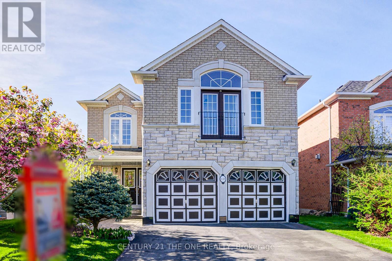 60 Wicker Drive, Richmond Hill, Ontario  L4E 4T5 - Photo 1 - N12161186