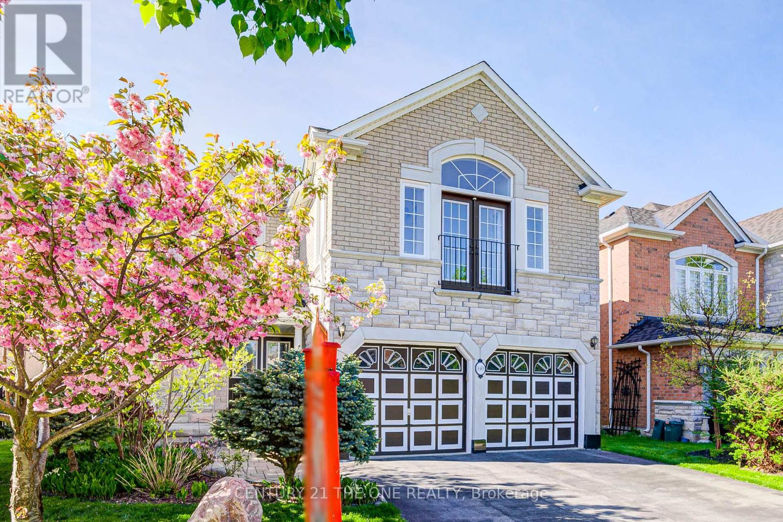 60 Wicker Drive, Richmond Hill, Ontario  L4E 4T5 - Photo 2 - N12161186