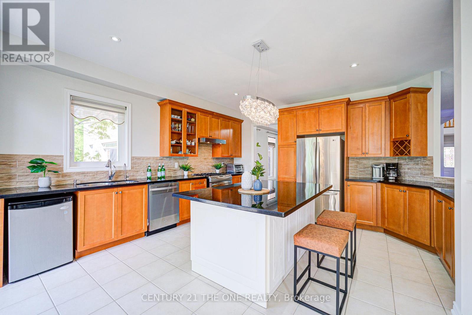 60 Wicker Drive, Richmond Hill, Ontario  L4E 4T5 - Photo 10 - N12161186