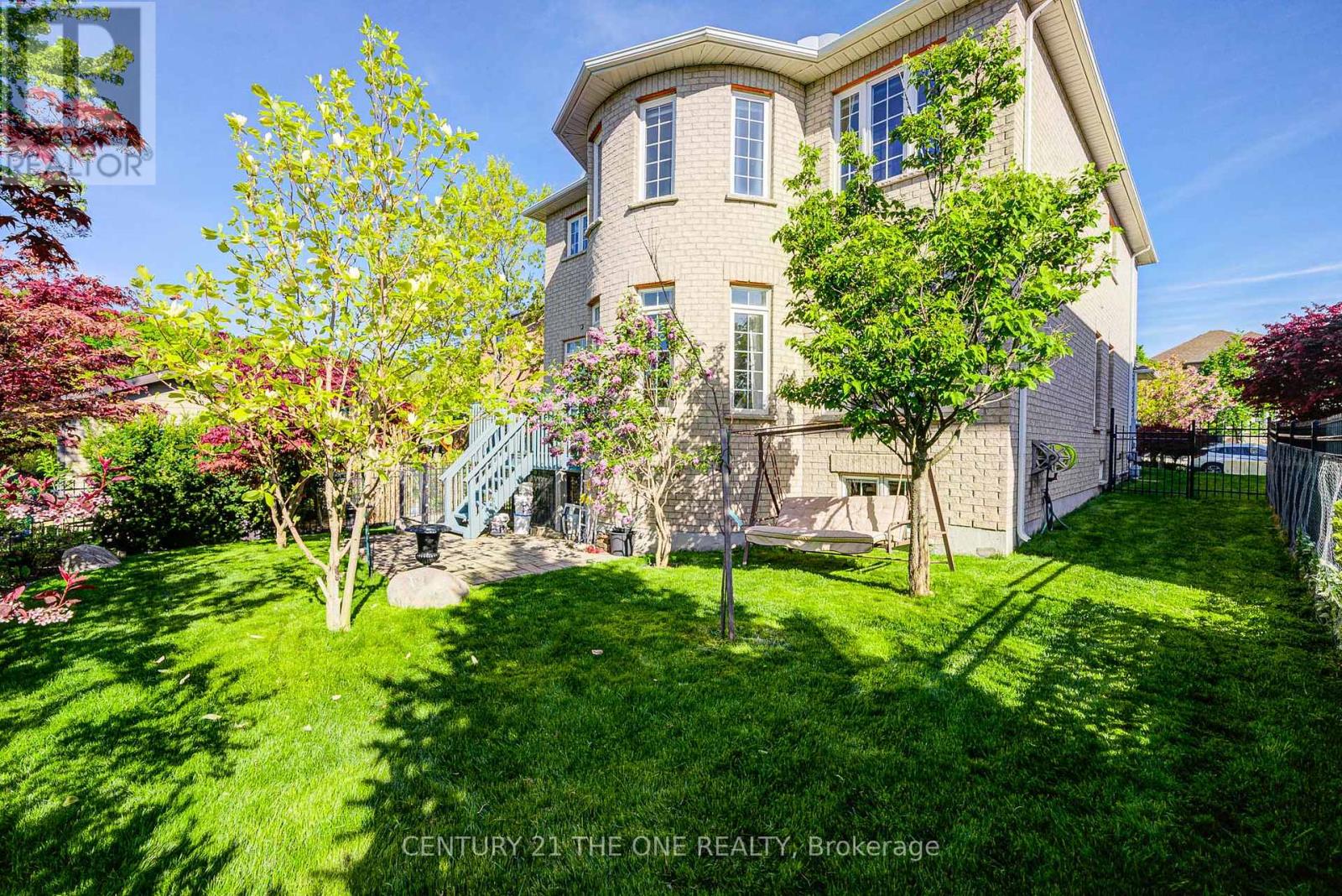 60 Wicker Drive, Richmond Hill, Ontario  L4E 4T5 - Photo 41 - N12161186
