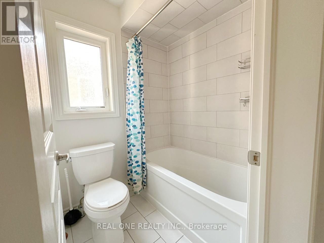394 Grindstone Trail, Oakville, Ontario  L6H 0S1 - Photo 13 - W12161185