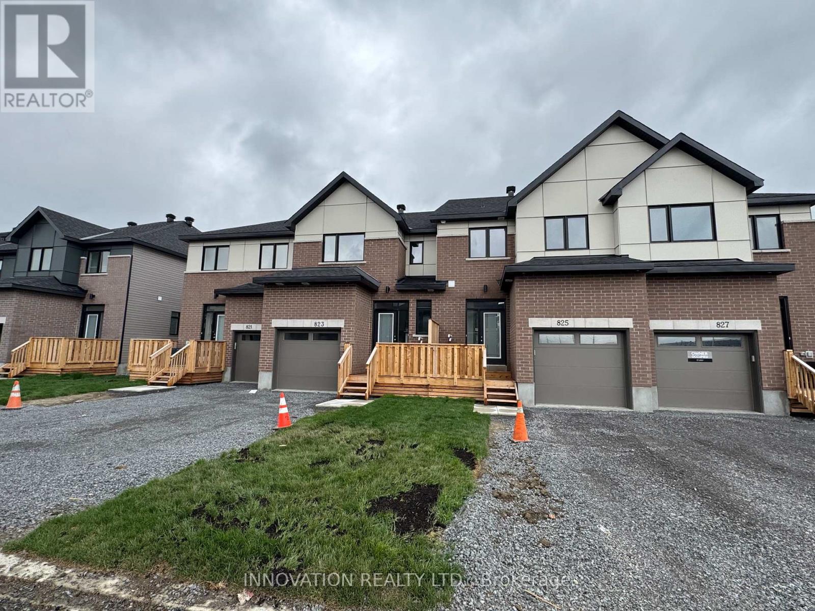 825 Anciano Crescent, Ottawa, Ontario  K2S 2R6 - Photo 1 - X12161189