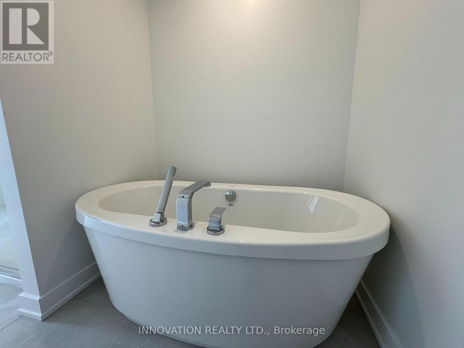 825 Anciano Crescent, Ottawa, Ontario  K2S 2R6 - Photo 37 - X12161189