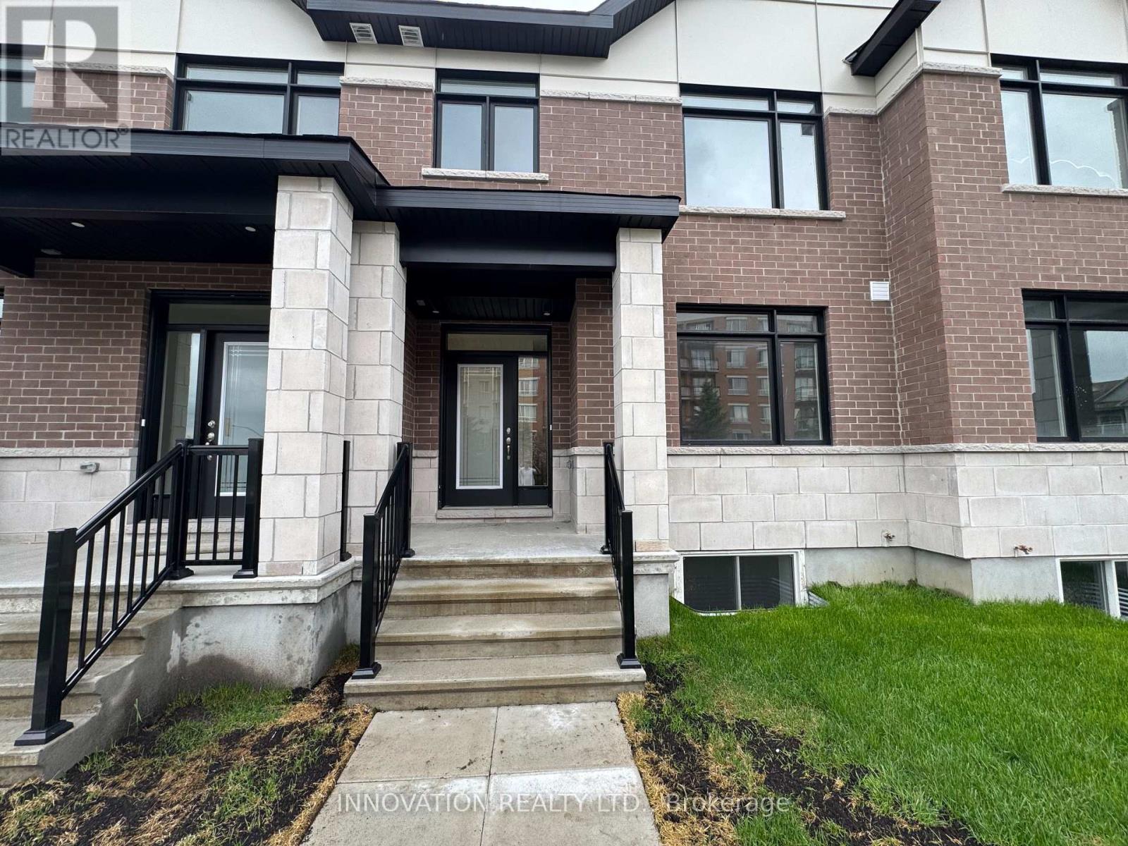 825 Anciano Crescent, Ottawa, Ontario  K2S 2R6 - Photo 4 - X12161189