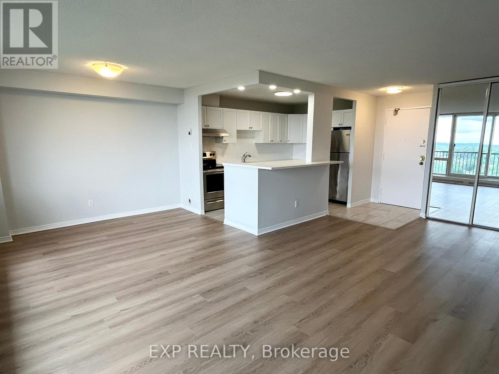 1705 - 665 Bathgate Drive, Ottawa, Ontario  K1K 3Y4 - Photo 13 - X12161194