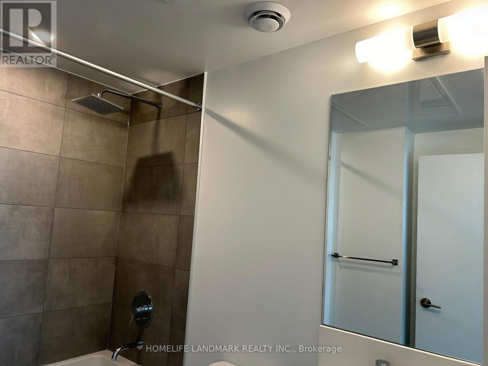 4010 - 8 Wellesley Street W, Toronto, Ontario  M4Y 0J5 - Photo 7 - C12161211