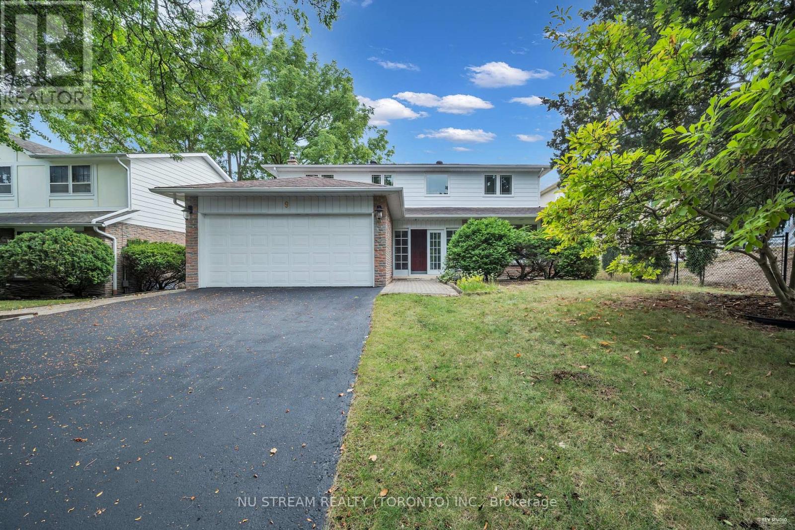 9 Liebeck Crescent, Markham, Ontario  L3R 1Y4 - Photo 2 - N12161200
