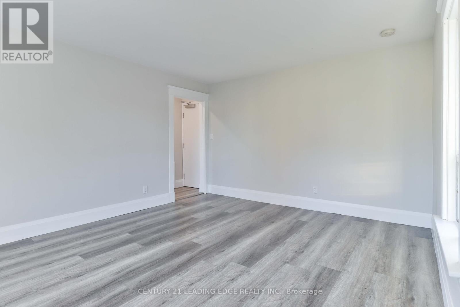 Suite B - 487 Eagle Street, Newmarket, Ontario  L3Y 1K7 - Photo 4 - N12161221