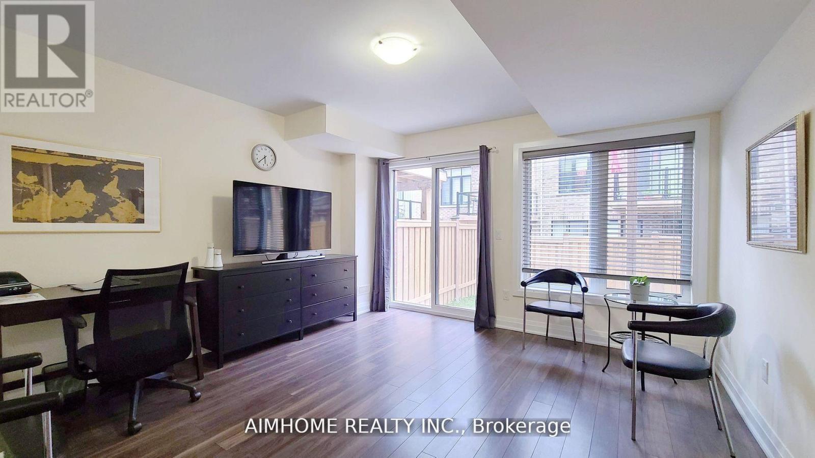 45 Duncombe Lane, Richmond Hill, Ontario  L4C 0Z9 - Photo 21 - N12161256