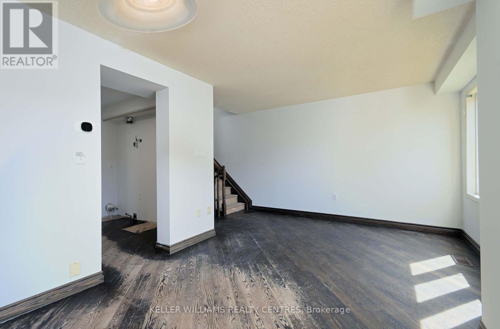 4 - 357 Riddell Court, Newmarket, Ontario  L3Y 8M8 - Photo 15 - N12161276