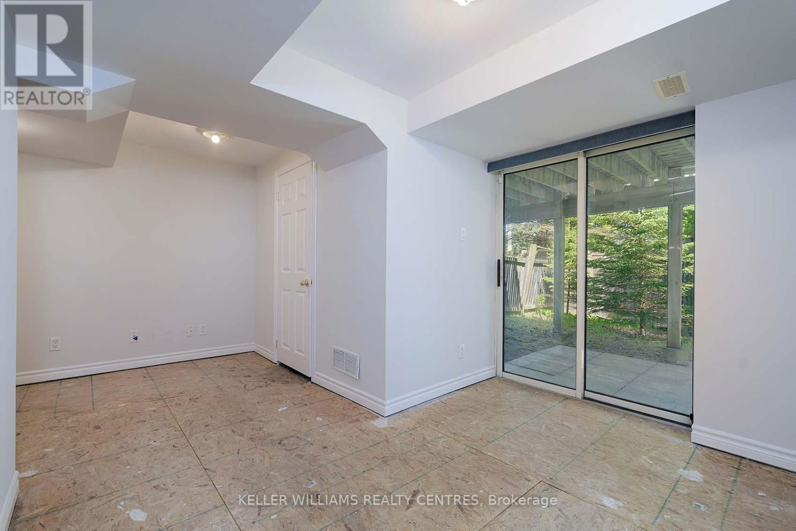 4 - 357 Riddell Court, Newmarket, Ontario  L3Y 8M8 - Photo 30 - N12161276