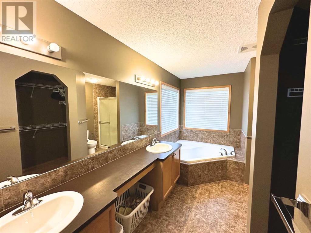 40 Panamount Circle Nw, Calgary, Alberta  T3L 0C7 - Photo 16 - A2221147