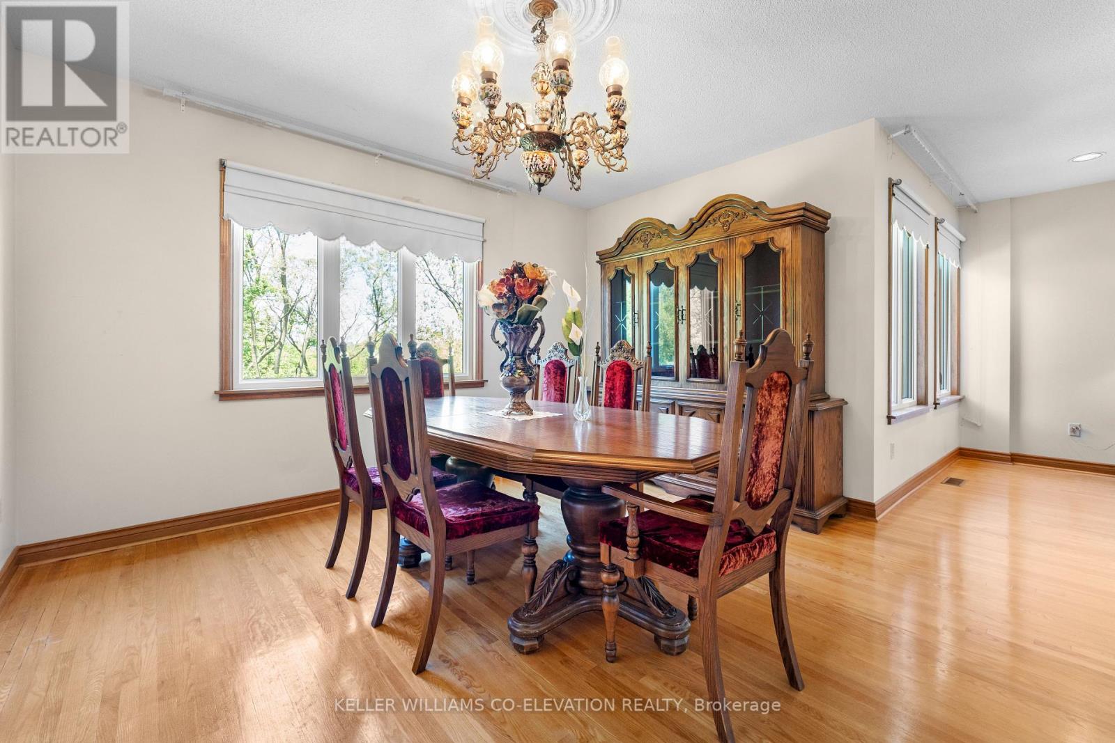18 Norris Place, Toronto, Ontario  M9M 1K6 - Photo 14 - W12161244