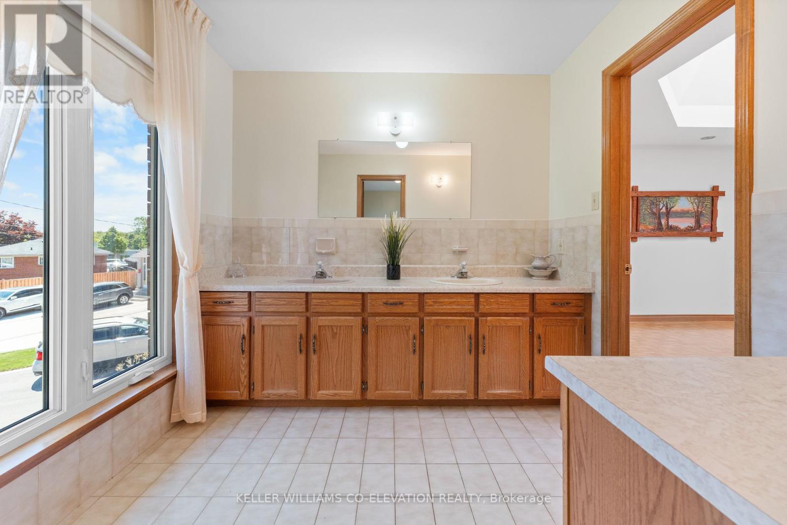 18 Norris Place, Toronto, Ontario  M9M 1K6 - Photo 27 - W12161244