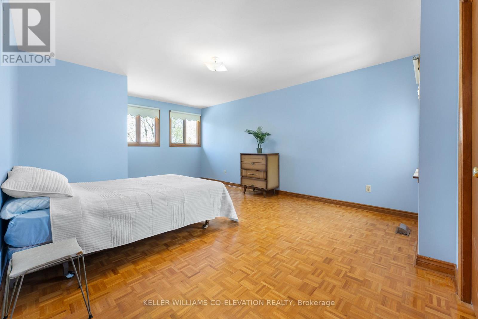18 Norris Place, Toronto, Ontario  M9M 1K6 - Photo 29 - W12161244