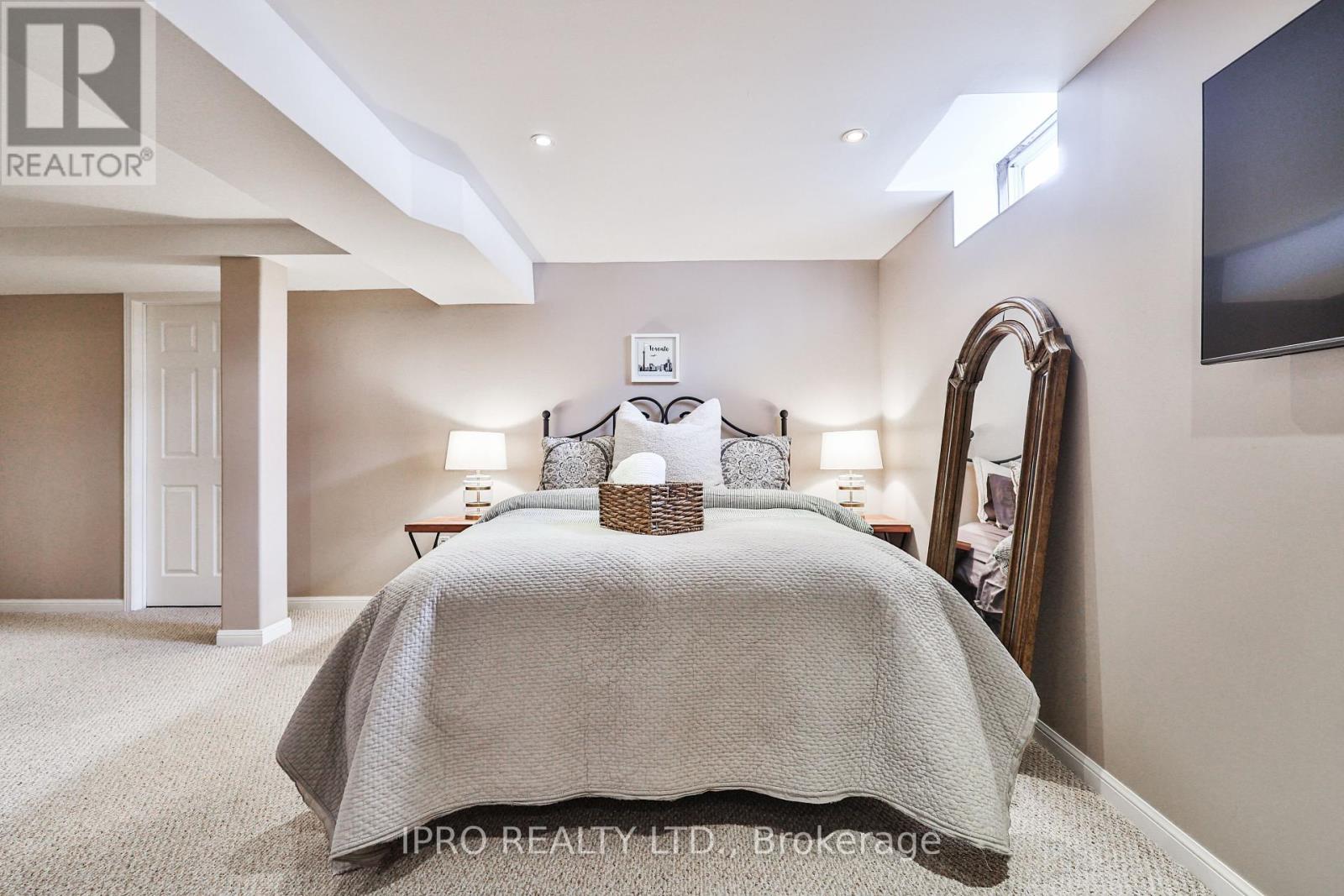 2384 Proudfoot Trail, Oakville, Ontario  L6M 3Y1 - Photo 27 - W12161246