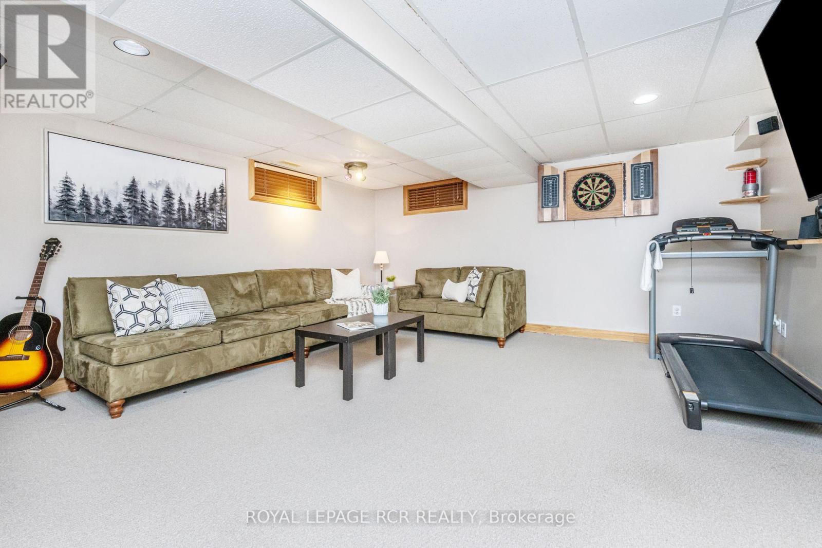 82 Colbourne Crescent, Orangeville, Ontario  L9W 5A9 - Photo 24 - W12161247