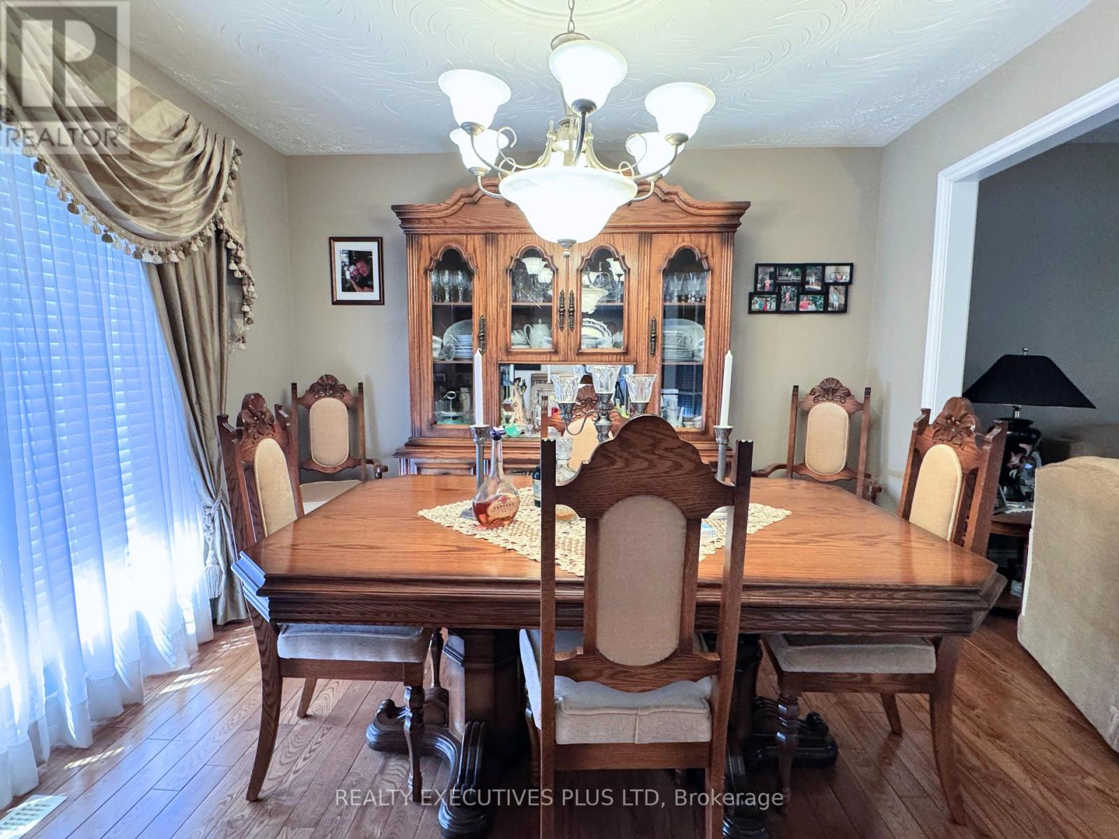 6 Mcleod Court, Caledon, Ontario  L7C 1H7 - Photo 13 - W12161257