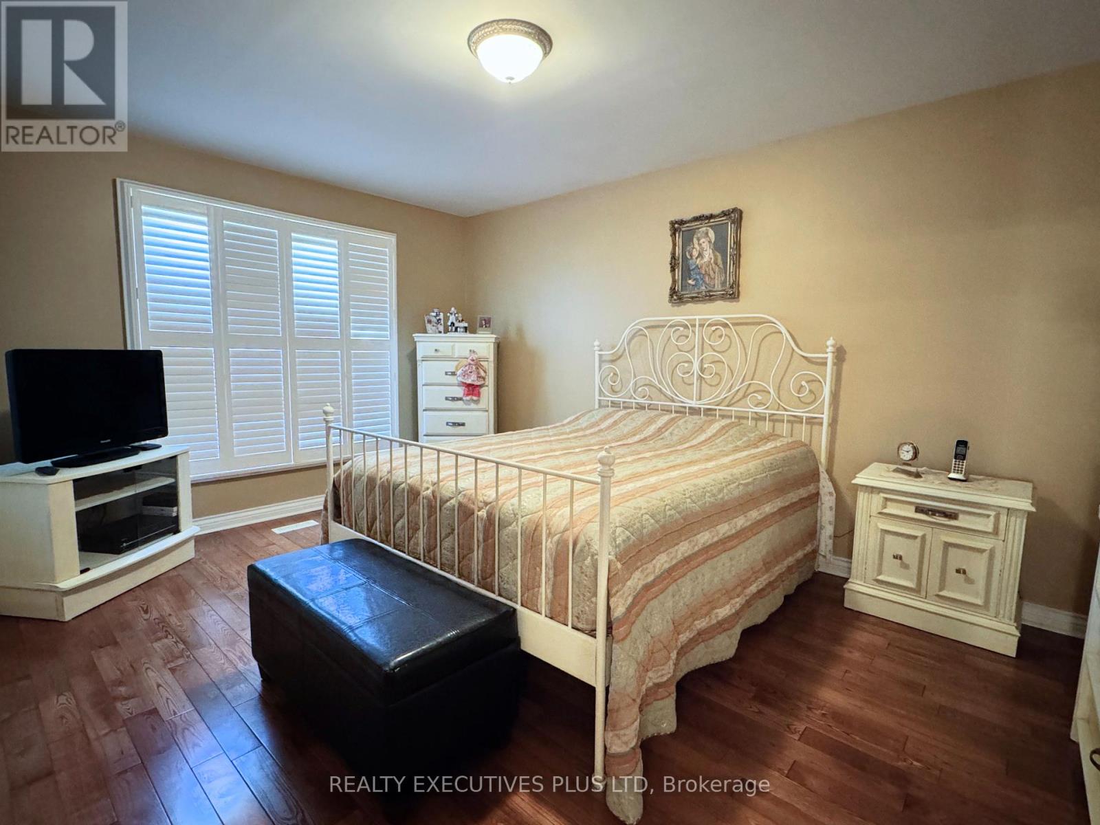 6 Mcleod Court, Caledon, Ontario  L7C 1H7 - Photo 21 - W12161257