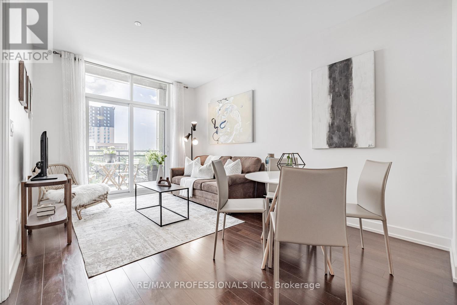 205 - 6 EVA ROAD, Toronto, Ontario