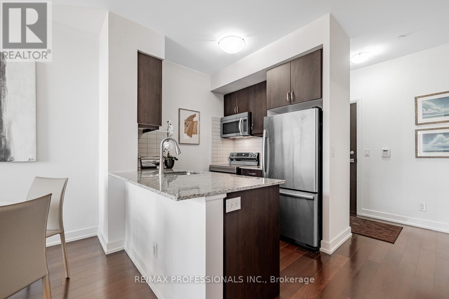 205 - 6 Eva Road, Toronto, Ontario  M9C 0B1 - Photo 4 - W12161264