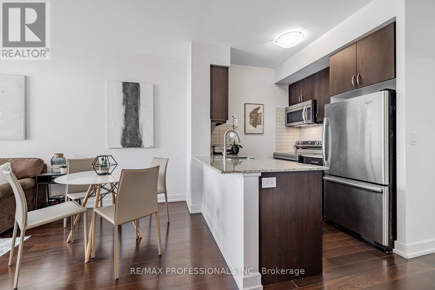 205 - 6 Eva Road, Toronto, Ontario  M9C 0B1 - Photo 5 - W12161264
