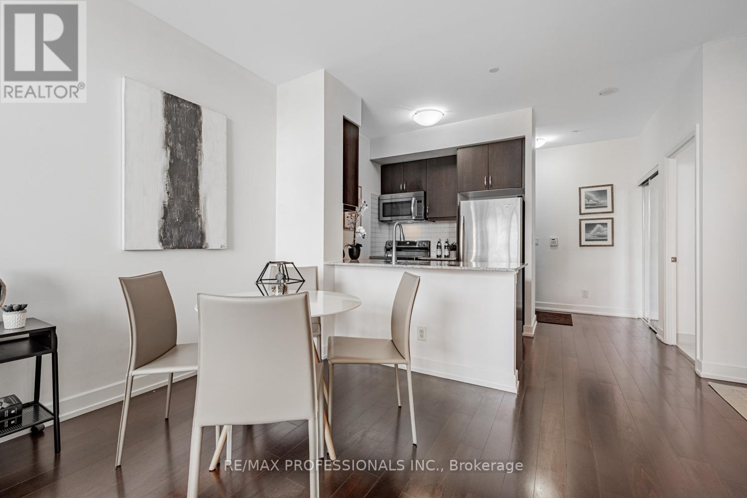 205 - 6 Eva Road, Toronto, Ontario  M9C 0B1 - Photo 6 - W12161264